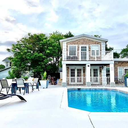 2 Bedroom Apartment Auburndale Exterior photo