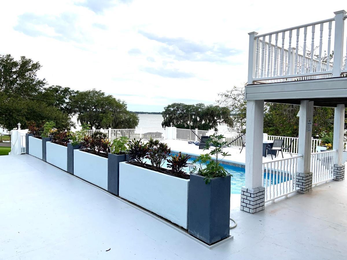 2 Bedroom Apartment Auburndale Exterior photo