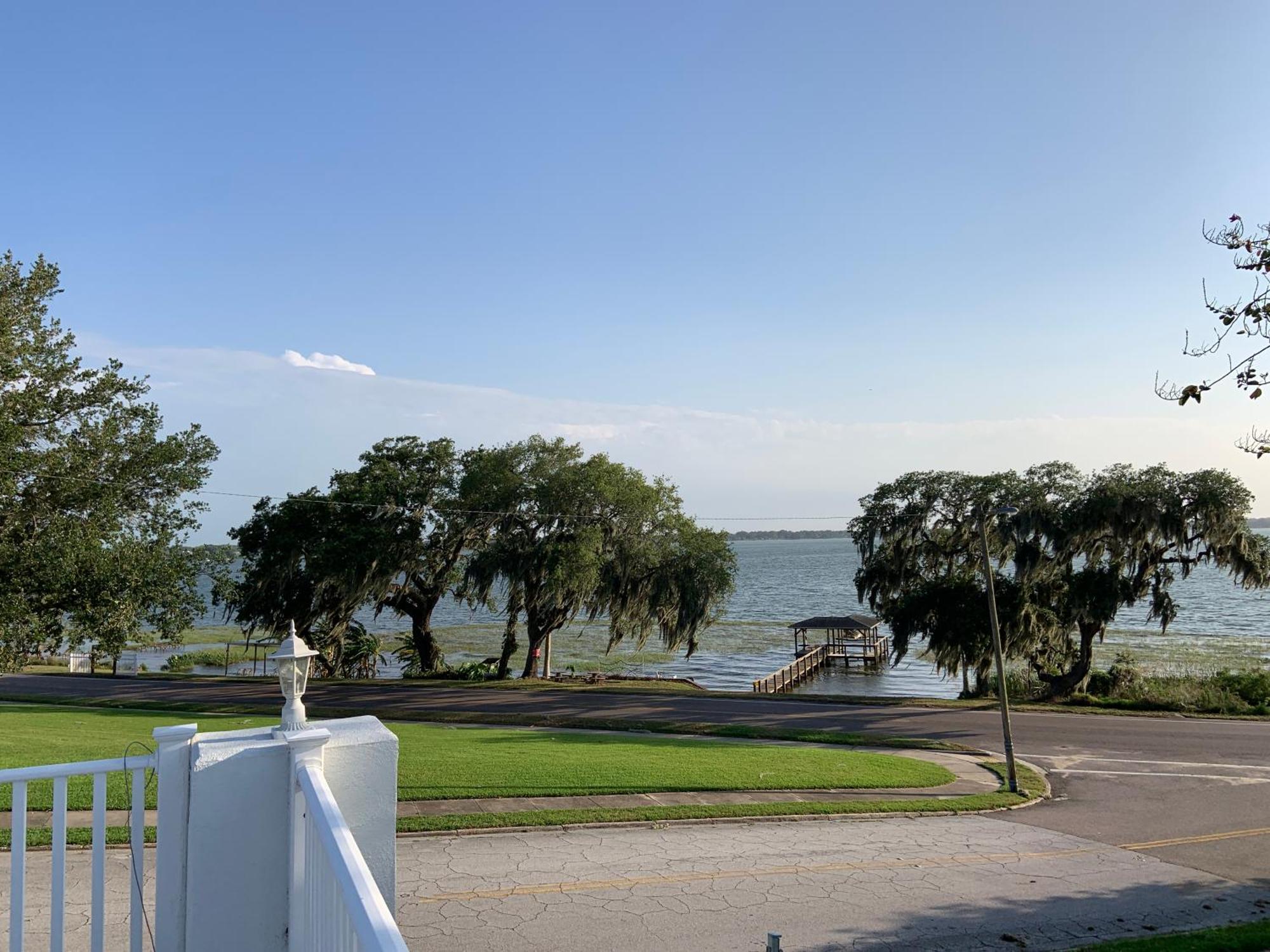 2 Bedroom Apartment Auburndale Exterior photo